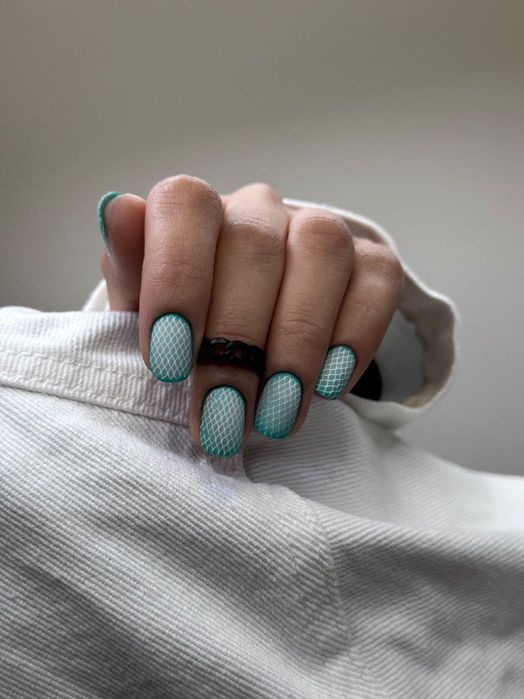 Unghii semi 120 de lei Dr taberei