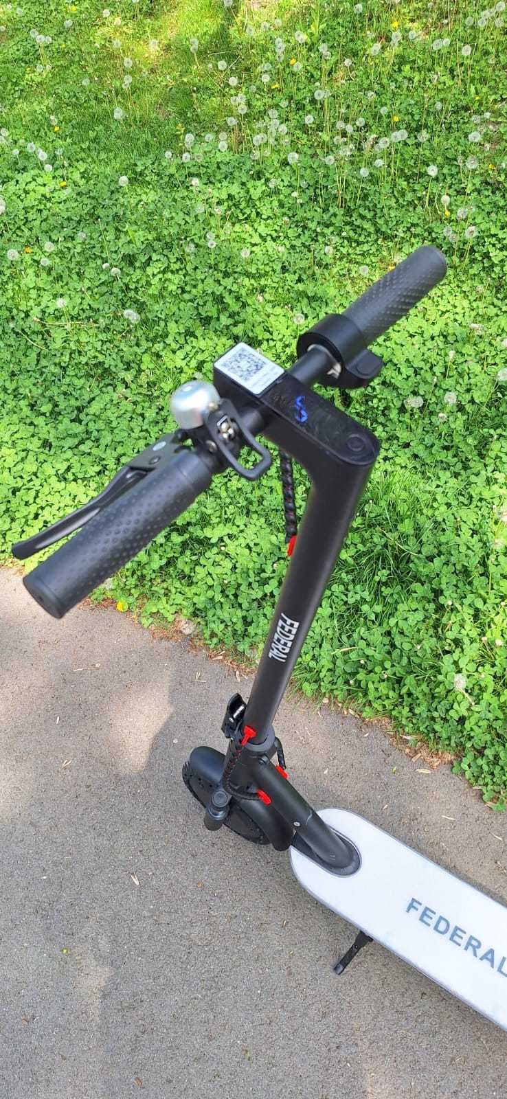 Trotineta electrica Noua Pro amortizoare top! similara  E-TWOW  M365
