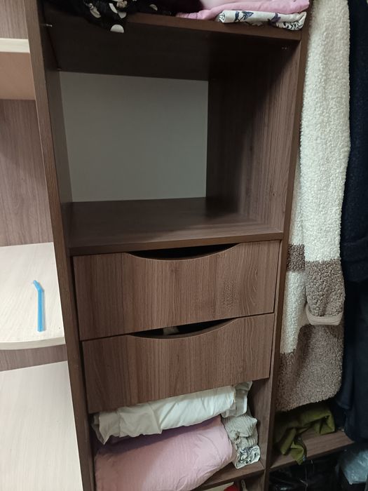 Продаю срочно шифонер