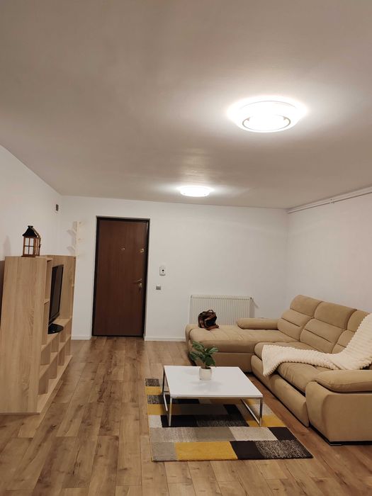 Închiriez în regim hotelier