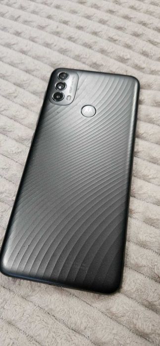 Motorola Moto E40 - 64 GB, 4 GB RAM