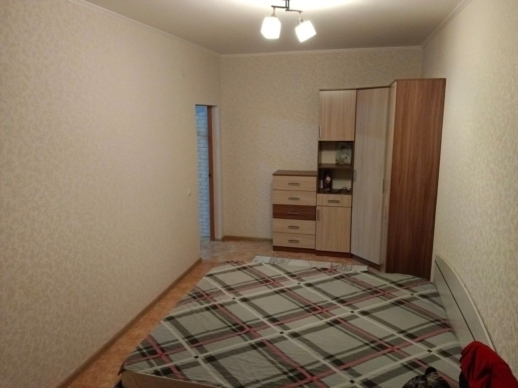 Продам 2 к.кв на 3/5 этаже. Батыс 2