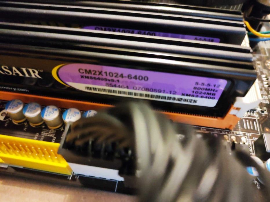 Corsair XMS2 DHX 4GB 800MHz DDR2 CL5 Dual Channel Kit