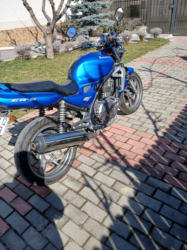 Kawasaki er5 500cc 37kw  se conduce cu A