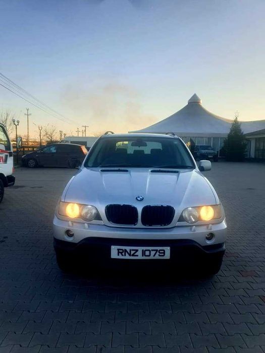 Dezmembram BMW X5 E 53 , an 2003 motor 3.0 D cutie automata