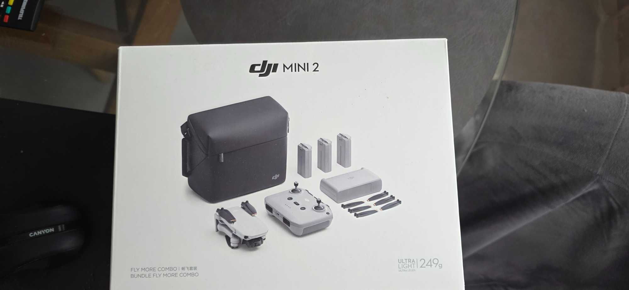 Продавам DJI mini 2 4k Fly more combo дрон