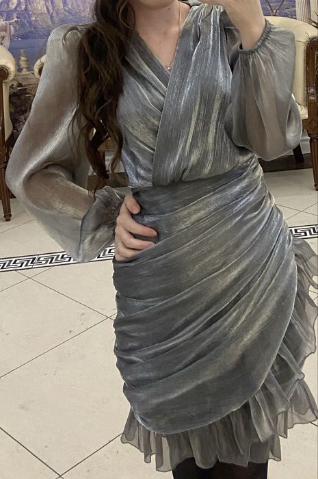 Продам нарядное платье