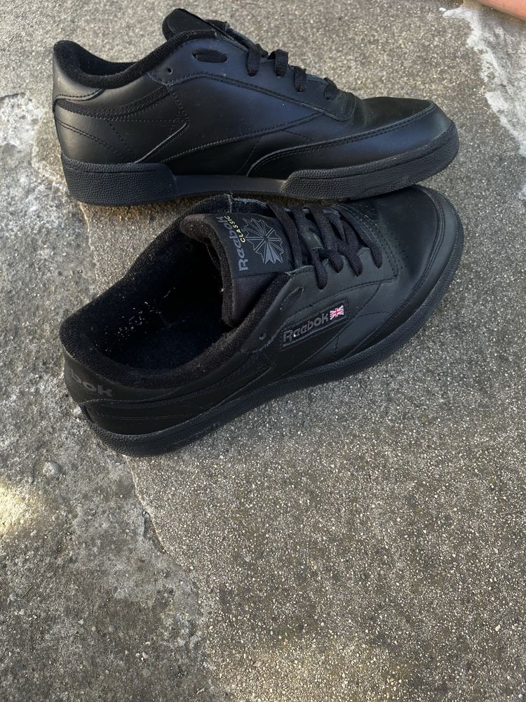 Обувки reebok 43
