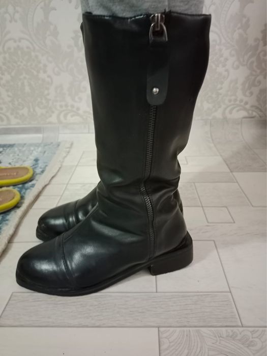 продам женскую обувь зимную