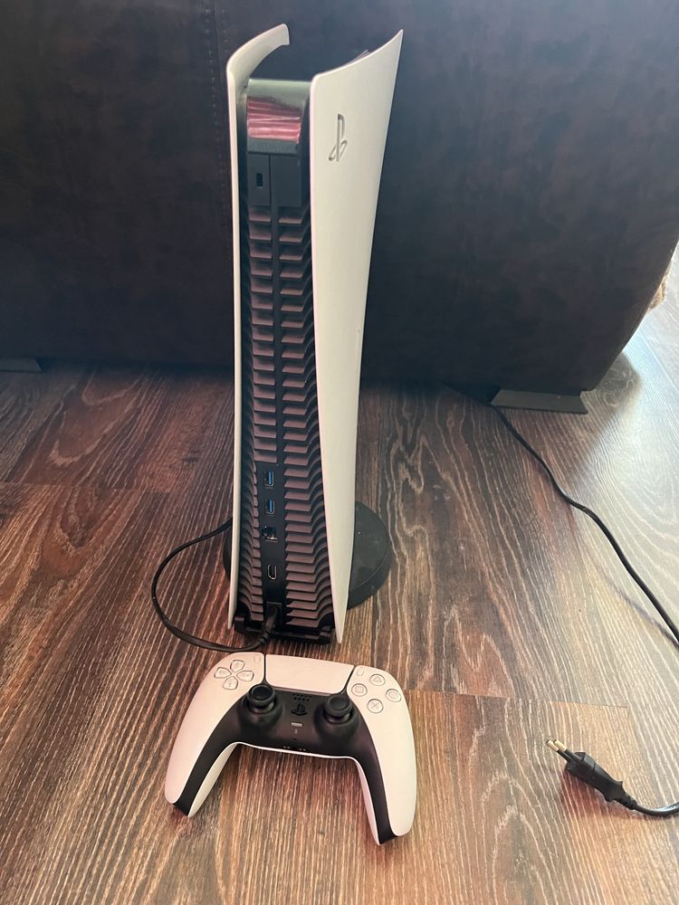 PlayStation 5 - 1 джоестик
