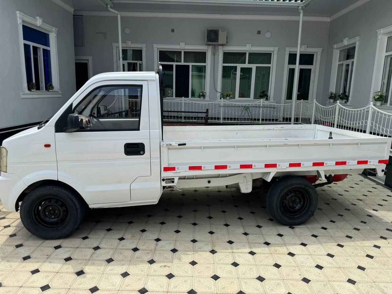 Dong Feng eq 1020