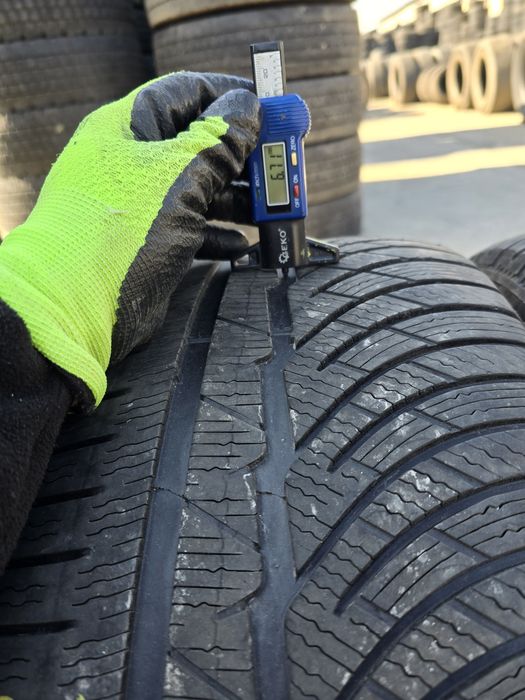 Anvelope de iarna 245-45r18 Michelin