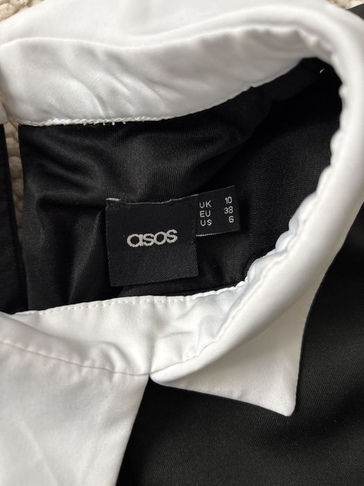 Rochie de la Asos marimea S