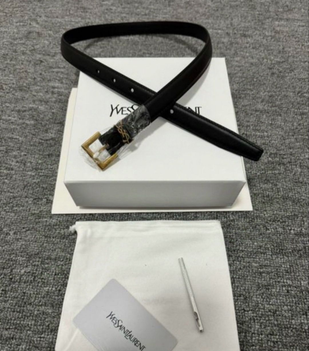 Curea YSL model slim