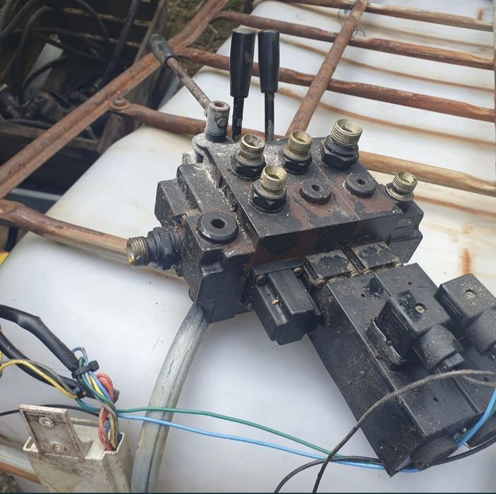 Distribuitor cu 2 /3/4 iesiri