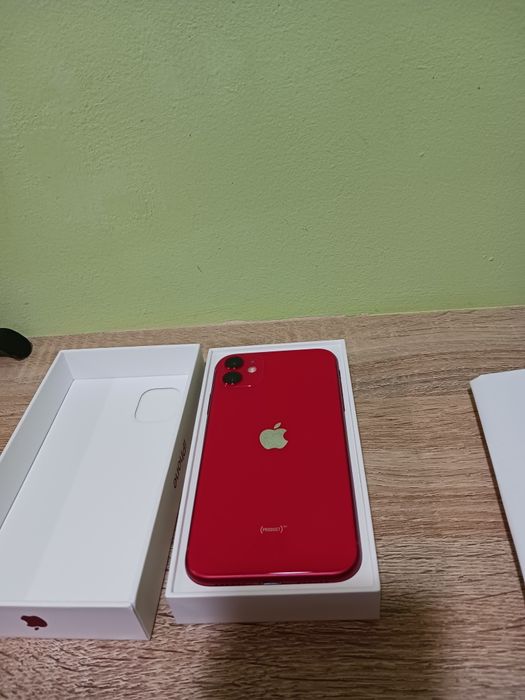 IPhone 11 red 64GB