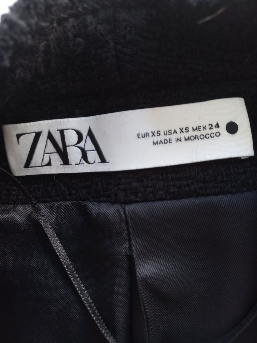 Стилно сако на ZARA + подарък