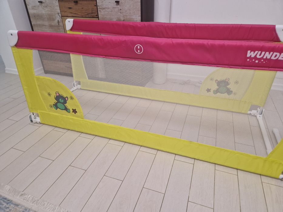 Bariera de protectie pentru pat, Wunderkid, 150x58 cm, Multicolor