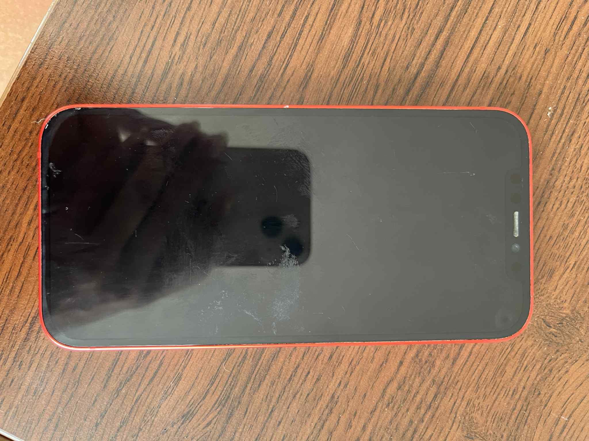 iPhone 12 128GB Red
