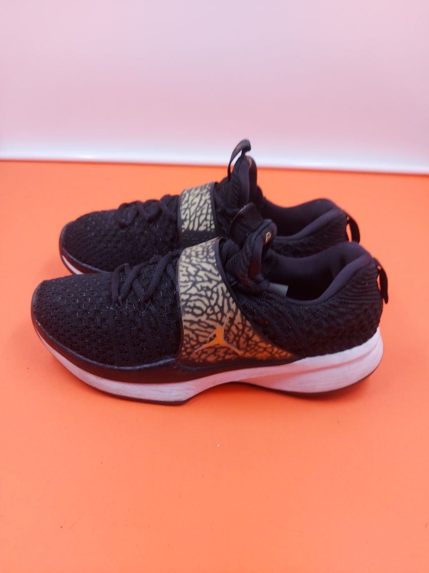 Jordan Trainer 2  номер 40 Оригинални   мъжки маратонки