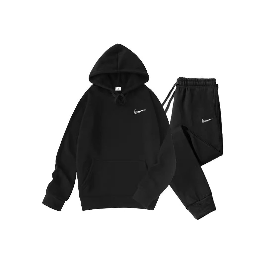 Комплект Nike тёпленький. Новый