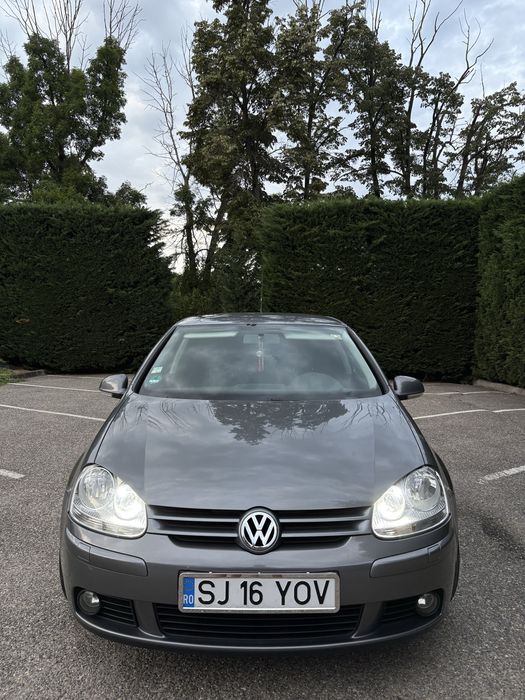 Volkswagen GOLF 5
