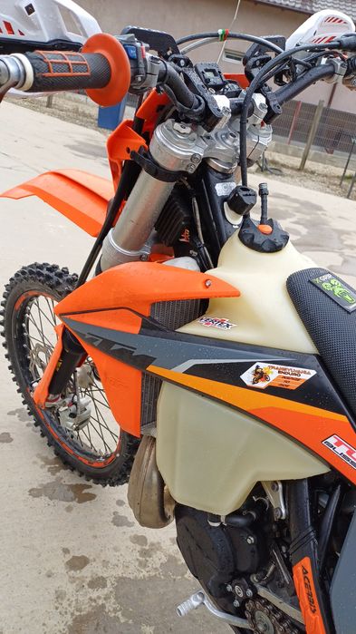 Vând ktm 300 tpi