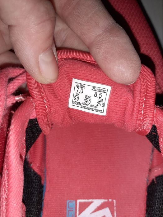 Tenisi Converse diferite culori si modele