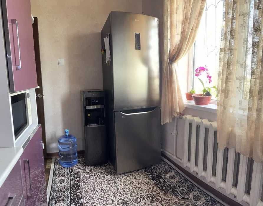 Карасу 1 продается квартира Мирзо Улугбек 2в4/5/5  59м2