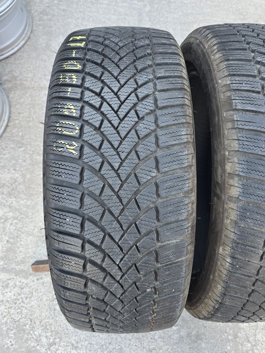 2 Броя 205/50/17 Bridgestone 7mm 21dot