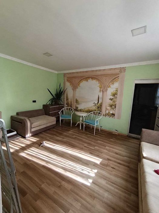 Дом  4.5 сотки. Чирчик состояние среднее