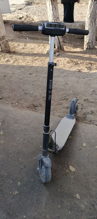 Elektron samokat sotiladi