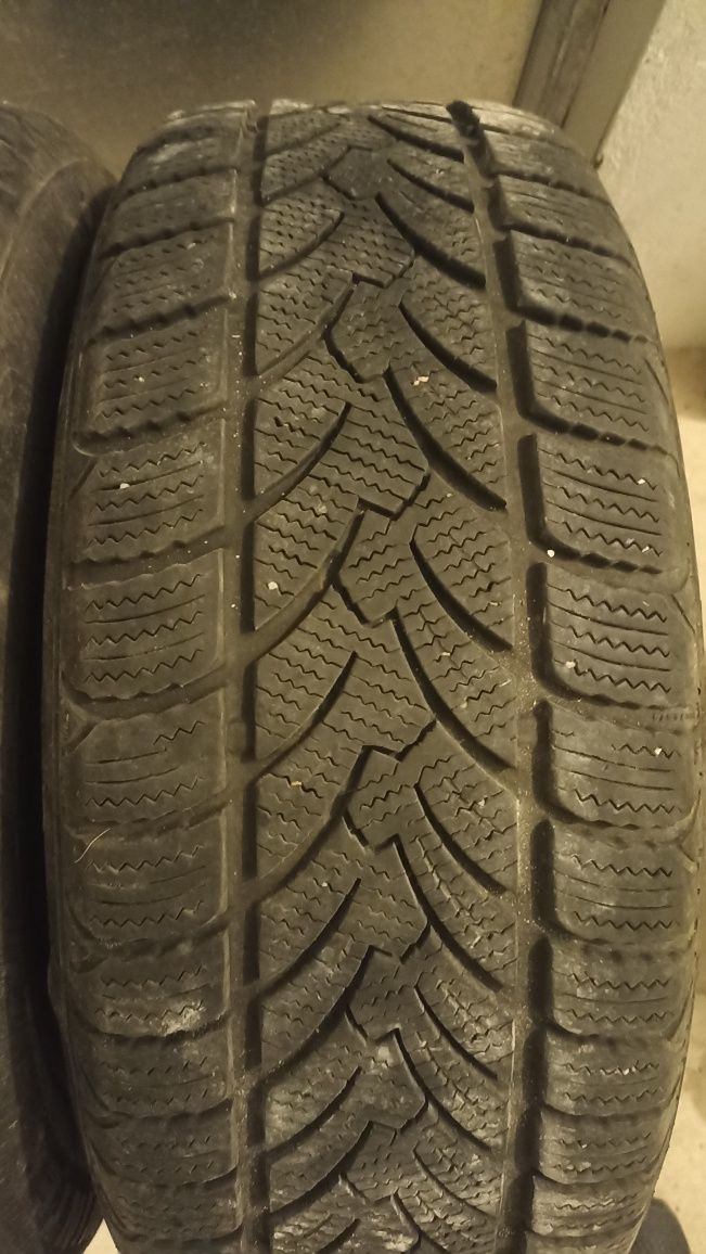 16" Джанти за Мерцедес със зимни гуми 205/55 R16, 4бр+оригин. тасове