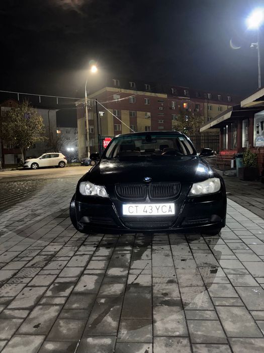 Vând BMW e 90 318 i