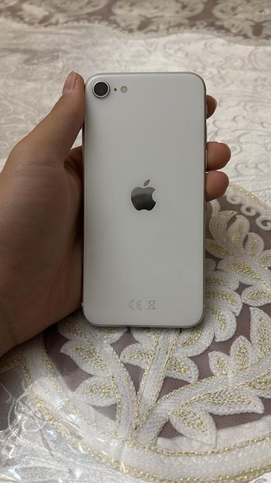Apple Se 2020 ёмкст 74% 64гб