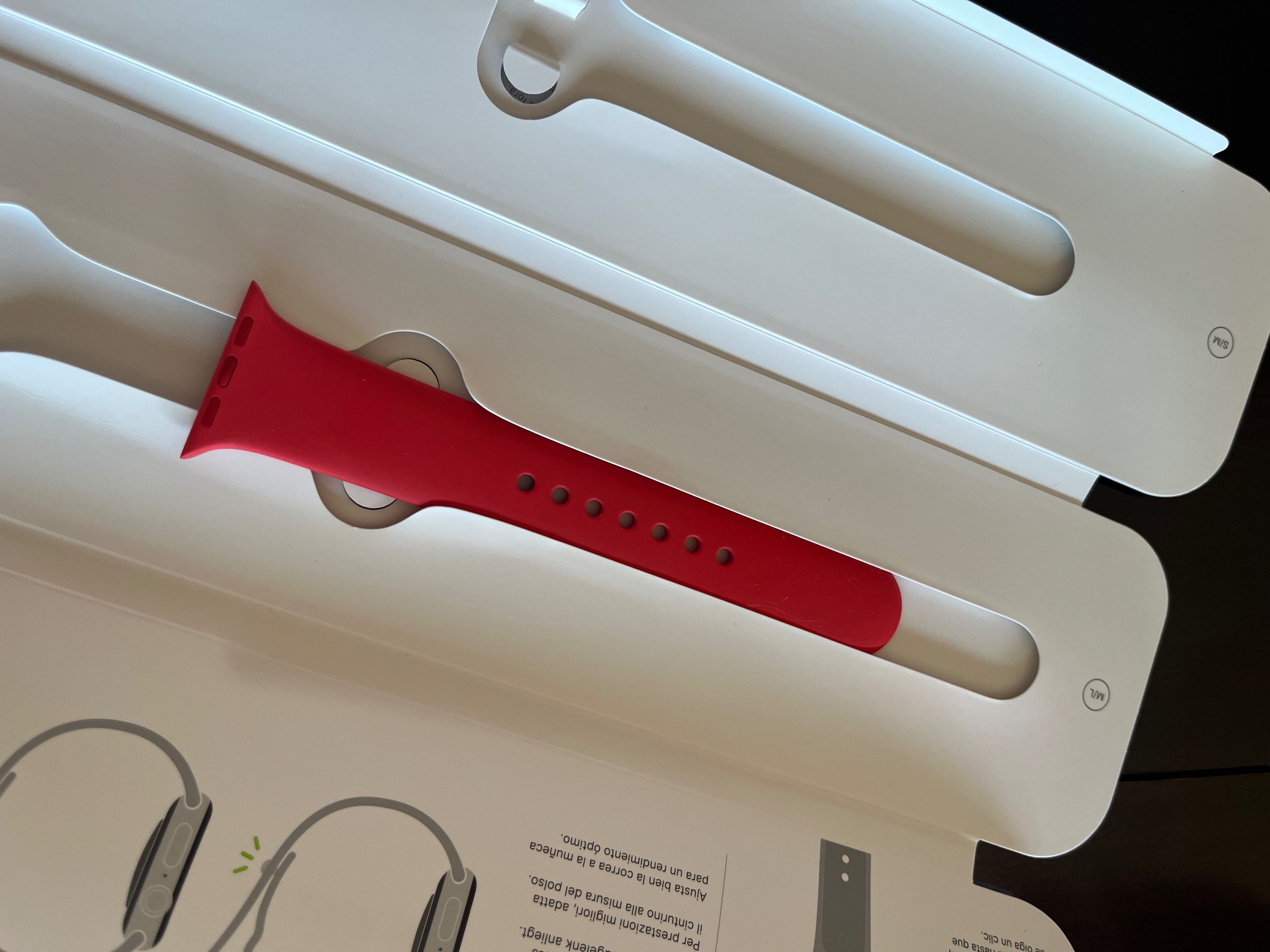 Apple Watch Series 6 (PRODUCT)RED