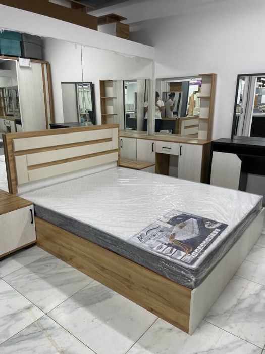 Двуспальная кровать от Comfort mebel