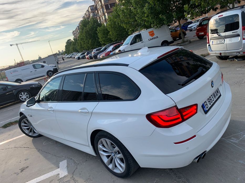 BMW Seria 5 BMW F 11 520 D , 2 butoane , panoramic , webasto