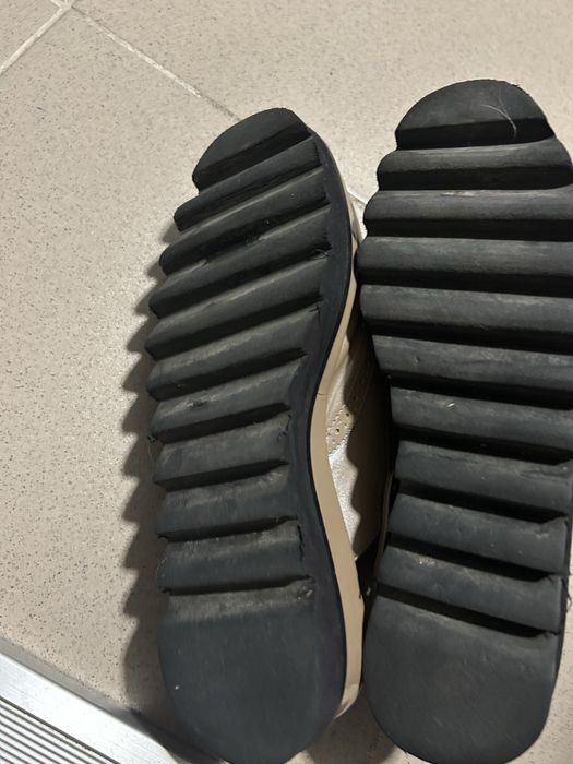 Pantofi din piele pentru femei