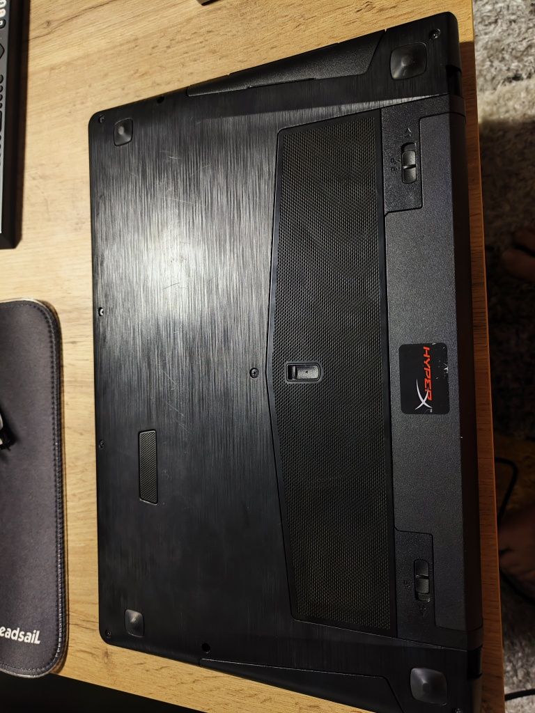 Lenovo y500 intel i7 SLI 650m 4gb video, 16ram ssd+hdd