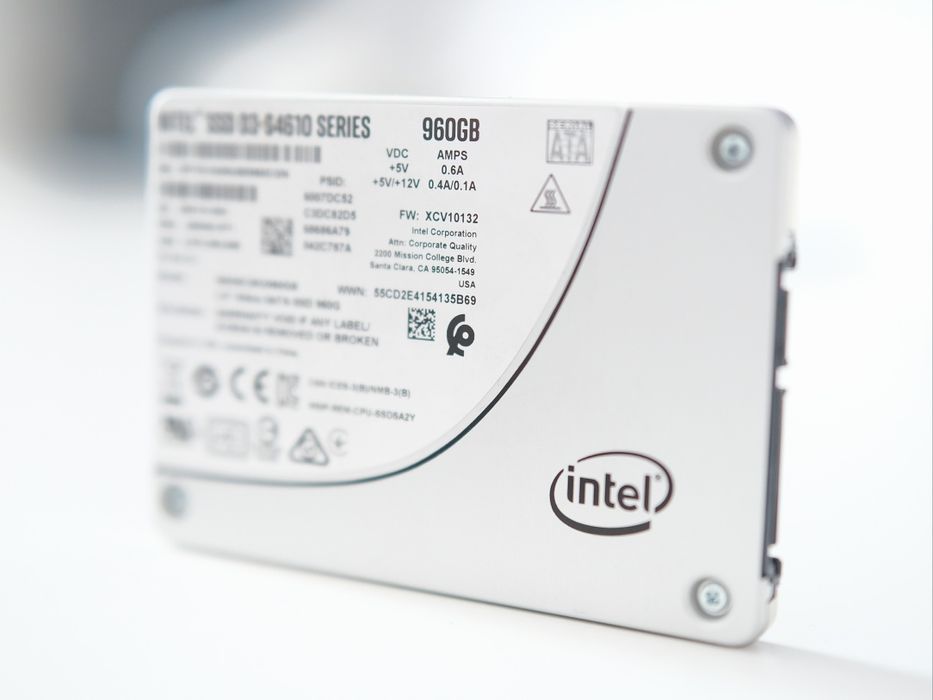 SSD Intel D3-S4610 960GB SATA-III 2.5 inch