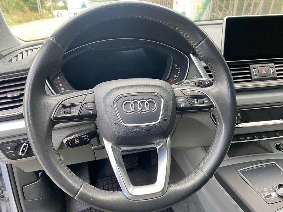 Audi Q5 quattro2.0TDI 190CP susp aer/webasto/matrix/incalz scaun spate