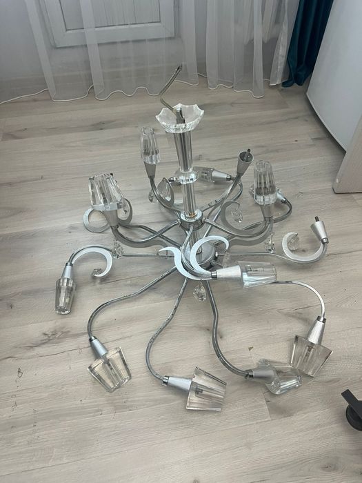 Люстры потолочные