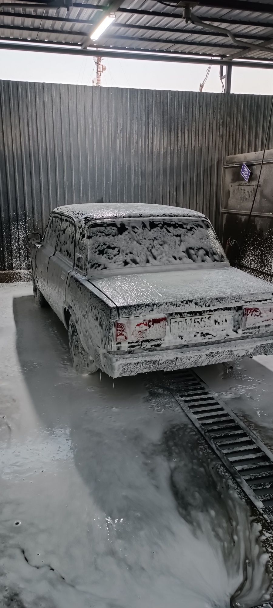 Vaz 2107 qora 35 milion kami bor