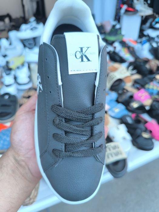Tenes CK calitate superioara super oferta