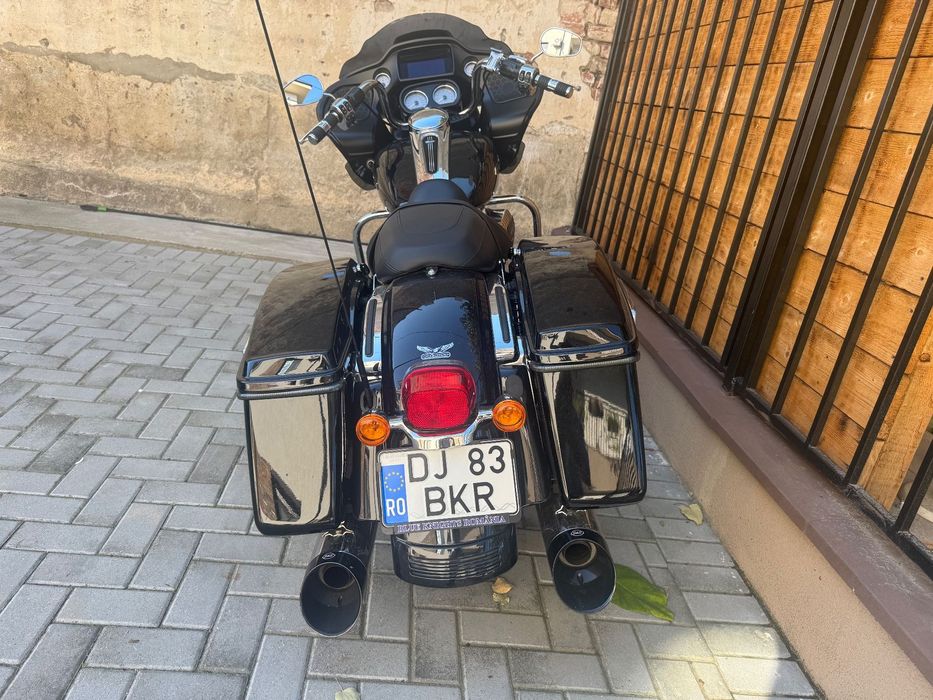 Harley-Davidson CVO Road Glide Limited Harley-Davidson Road Glide