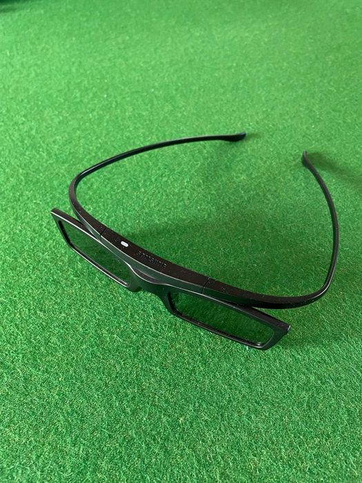 Ochelari activi 3D Samsung 100 lei/ 6 buc