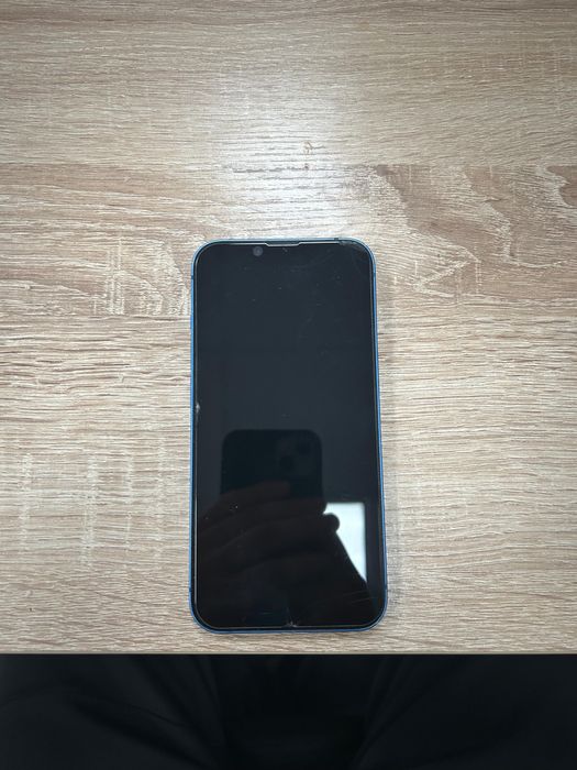 Обменяю айфон 13