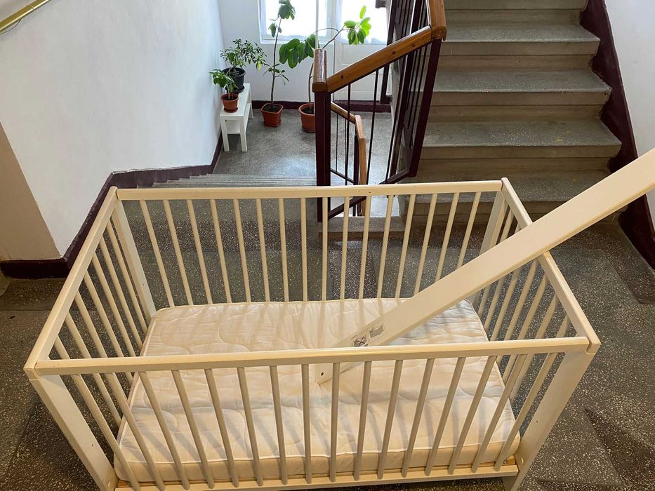 Patut bebe din lemn Ikea model Gulliver