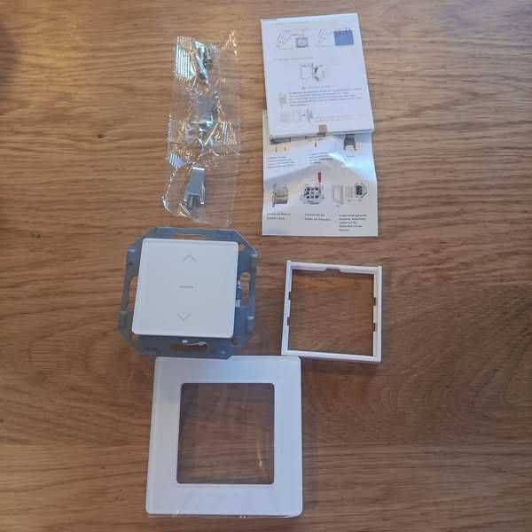НОВО! WiFi ключ за завеси и щори, сензорен контрол, Alexa/Google Home